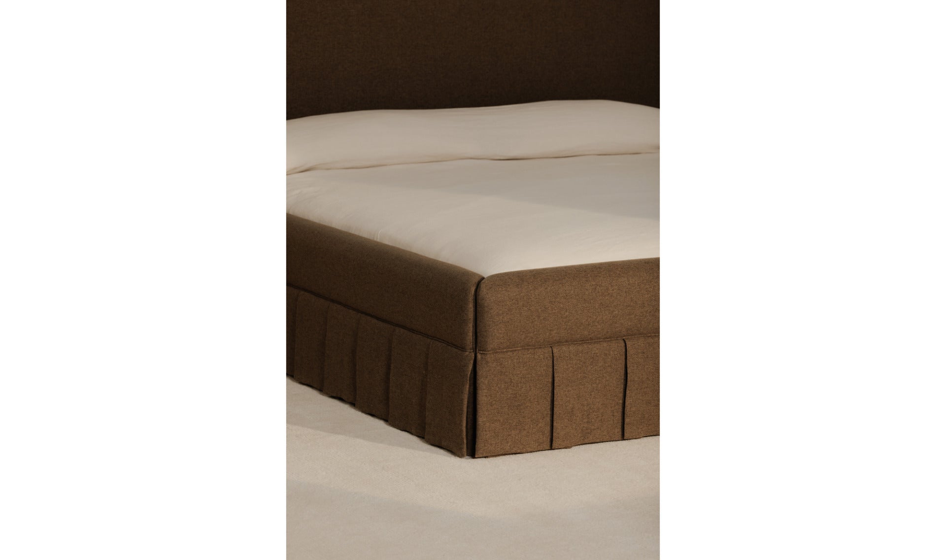 Maren Bed | Brown