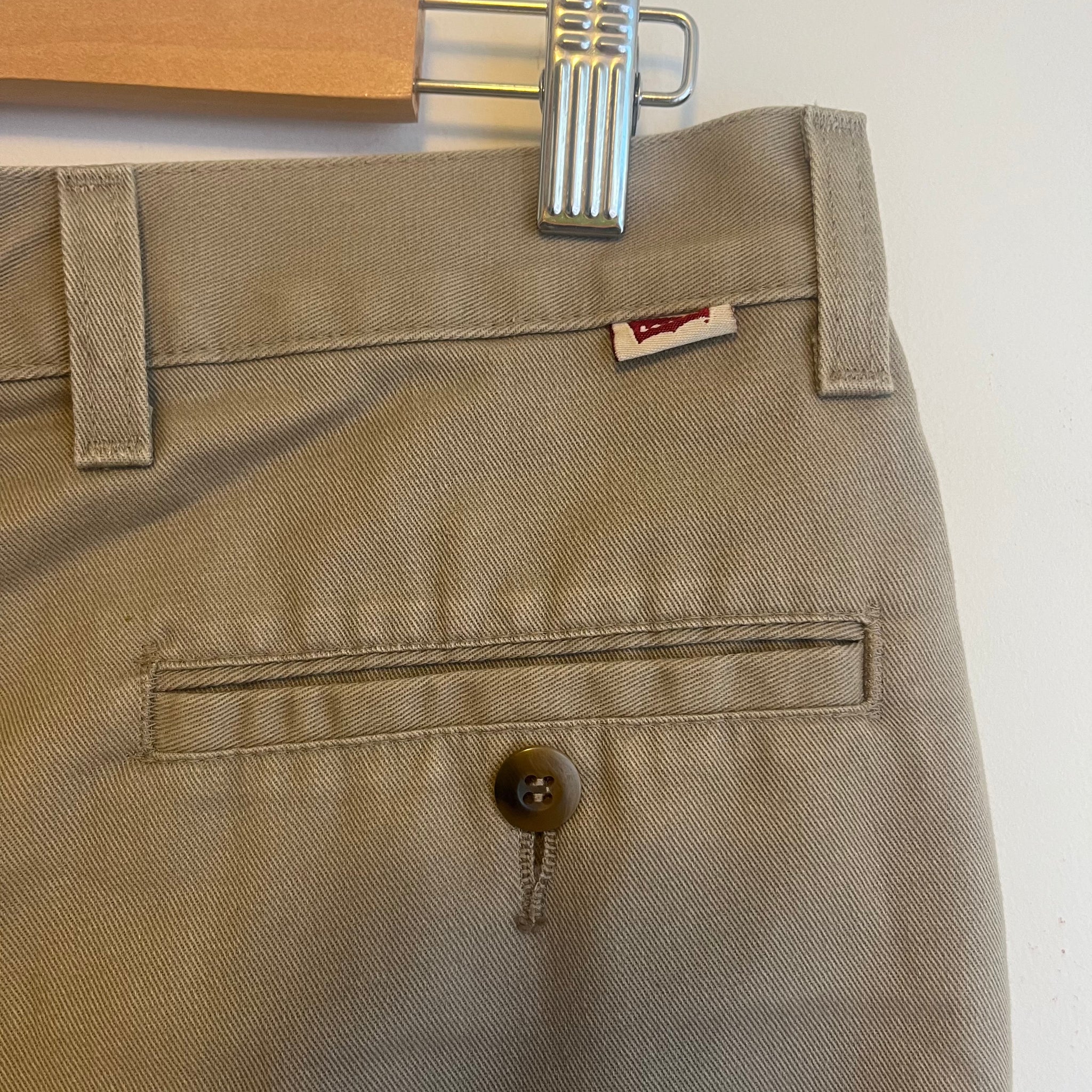 Tan Levi's Trousers | 32