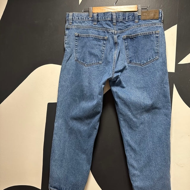 Medium Wash Denim | 40