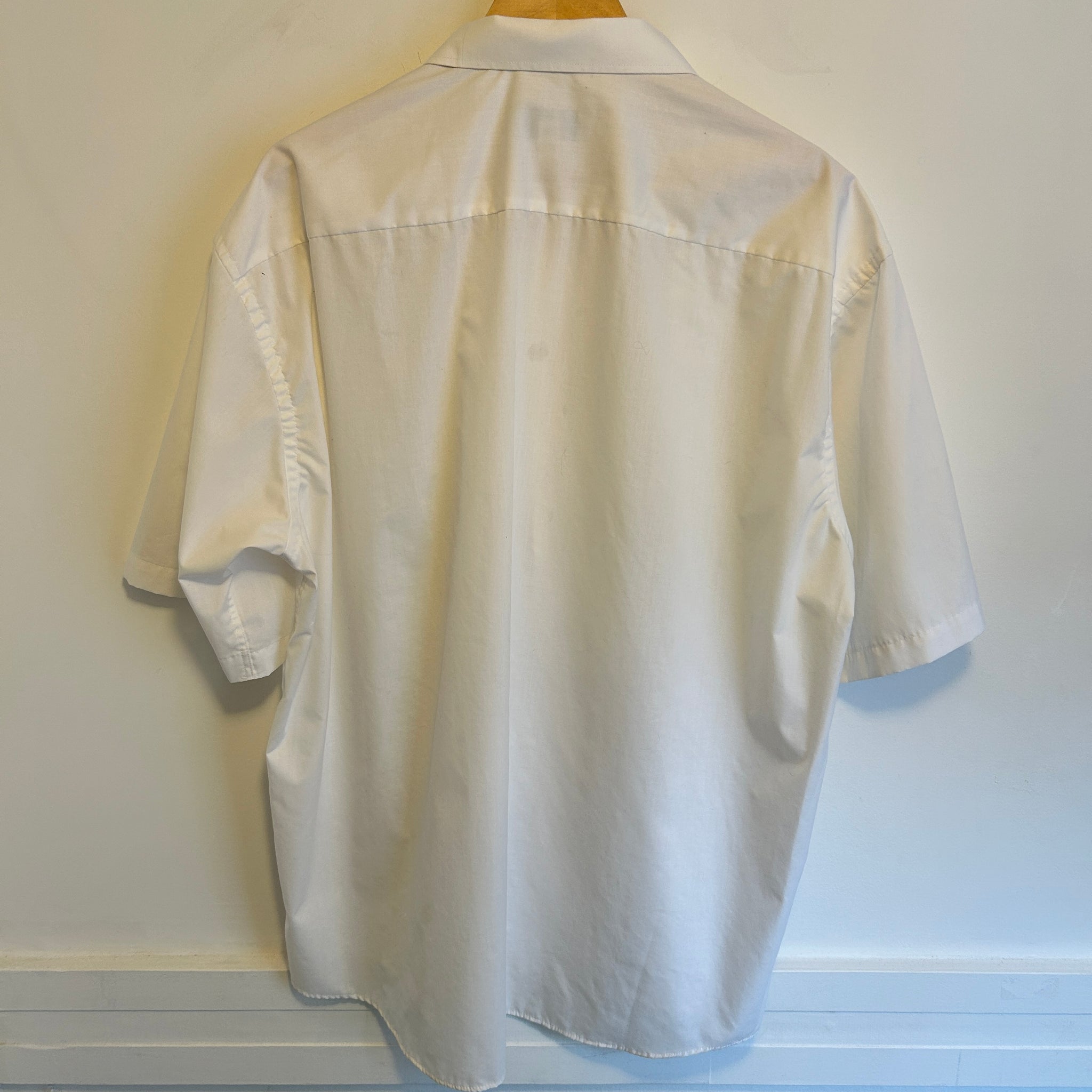 White Button Up | 2XL