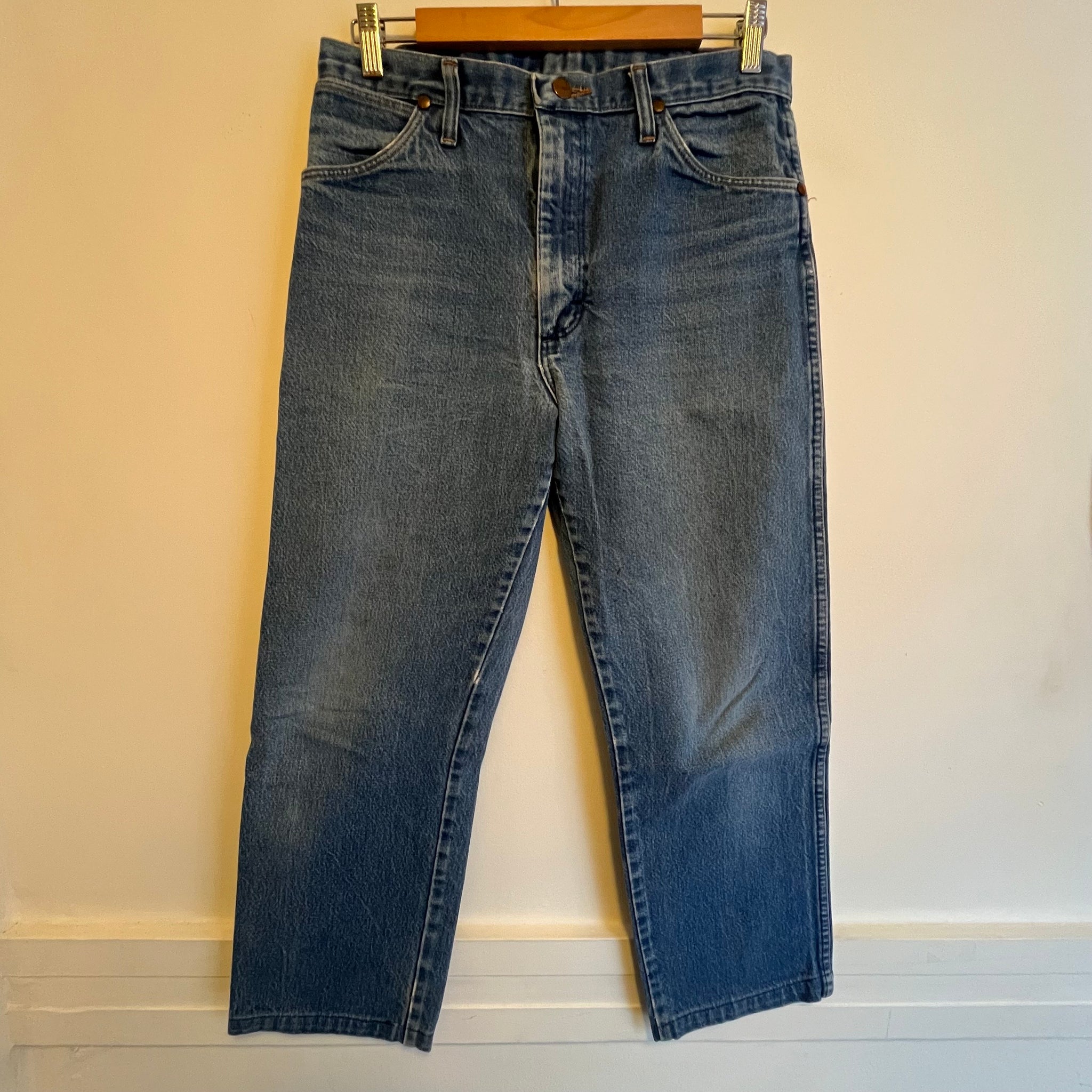 Straight Leg Wrangler Denim | 32