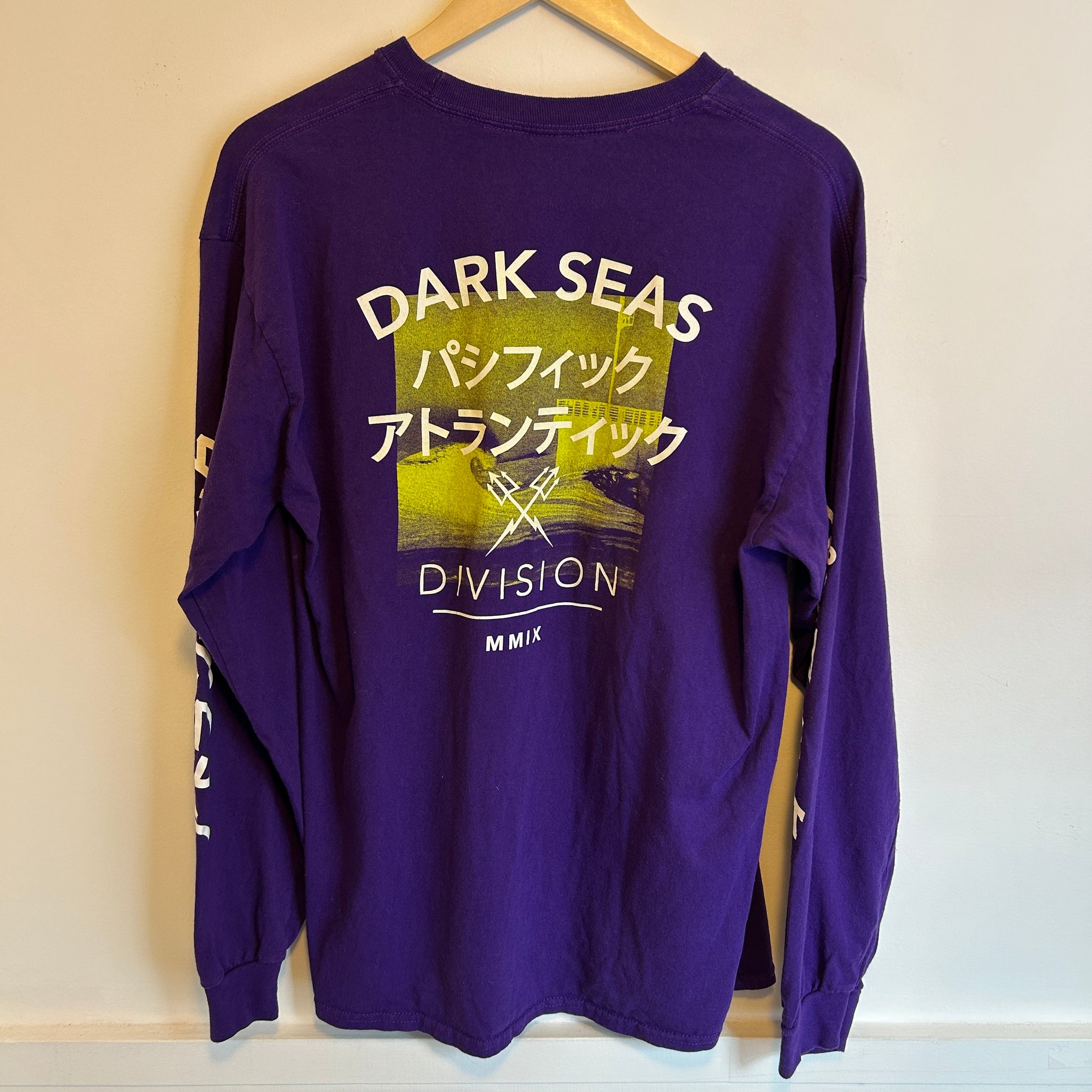 Dark Seas Long Sleeve | L