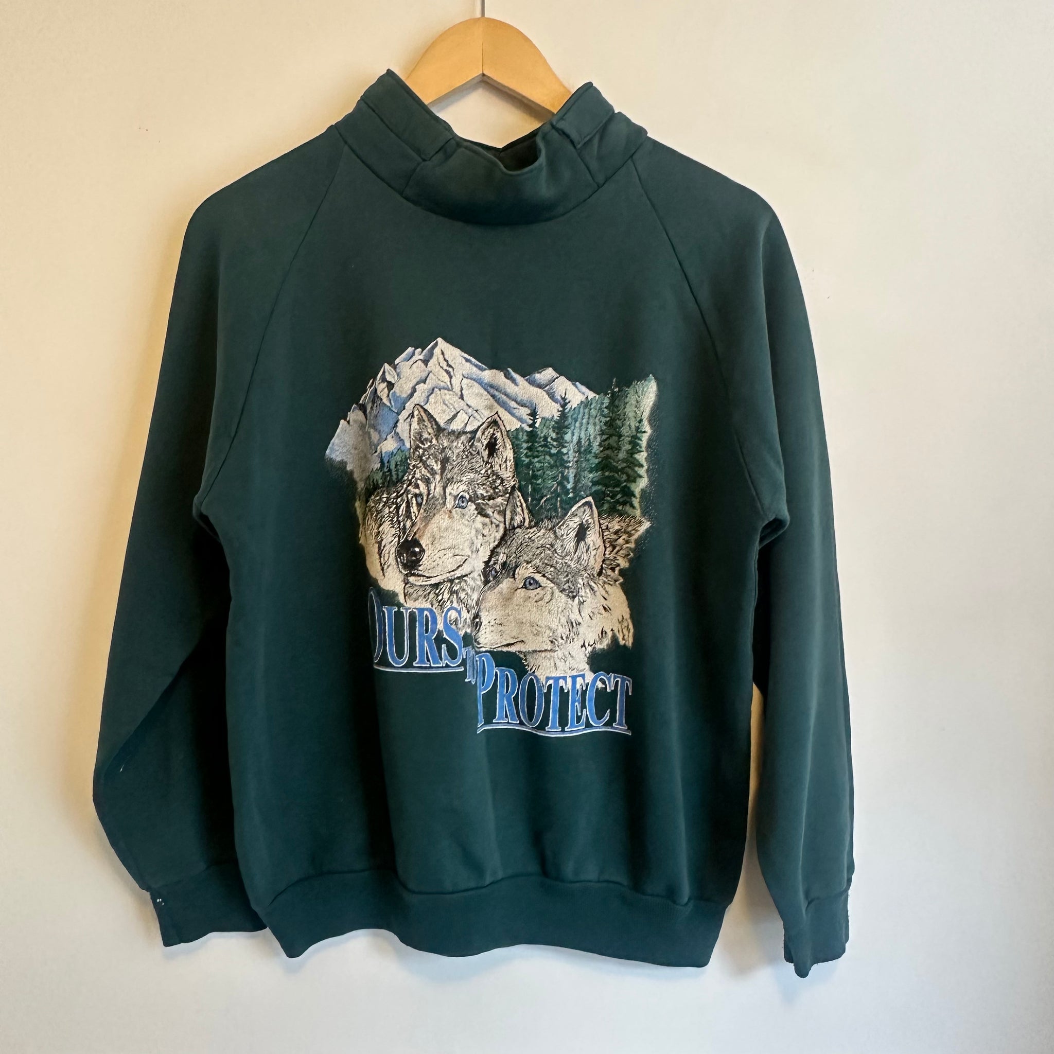 Wolf Sweater | M