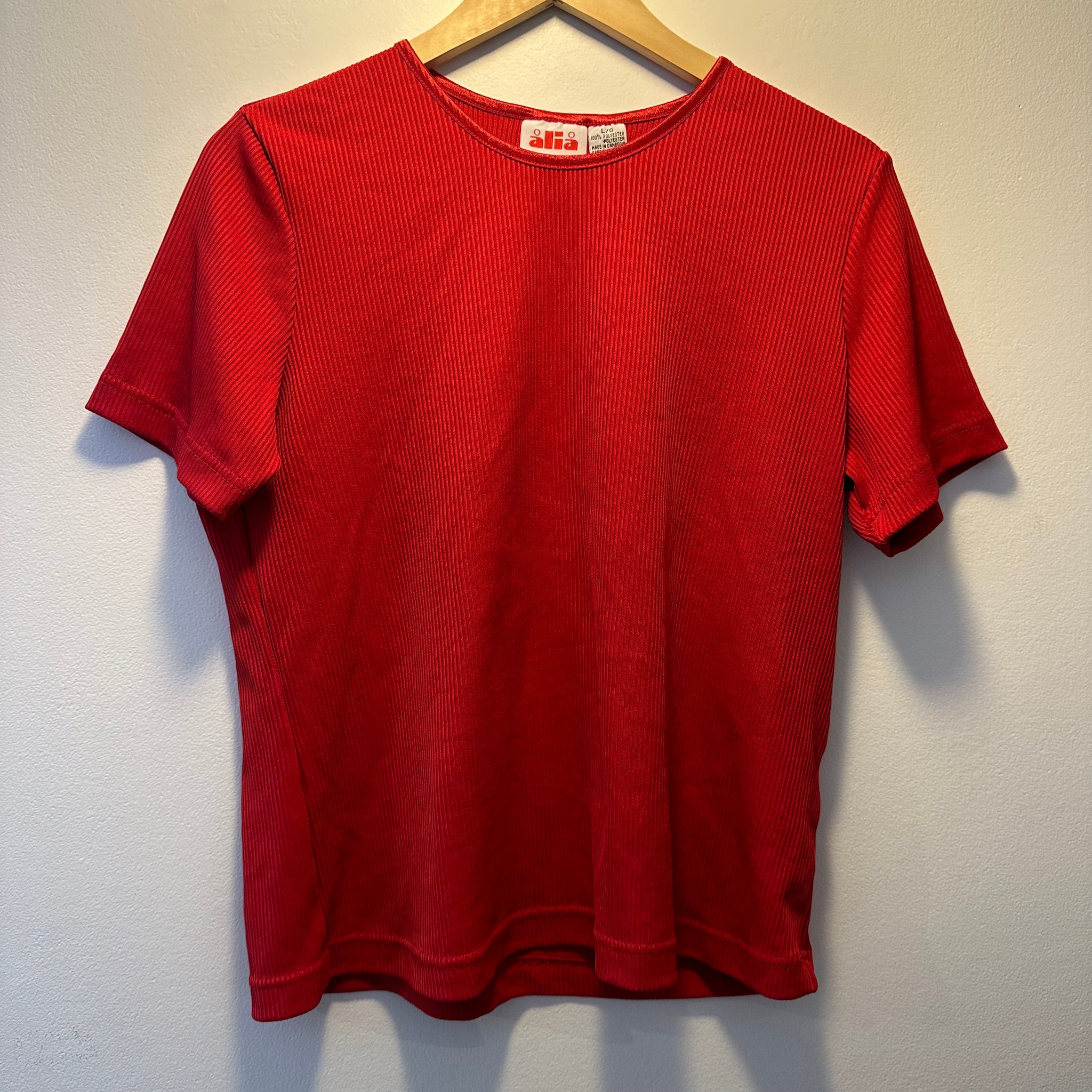 Red Ribbed Tee | M