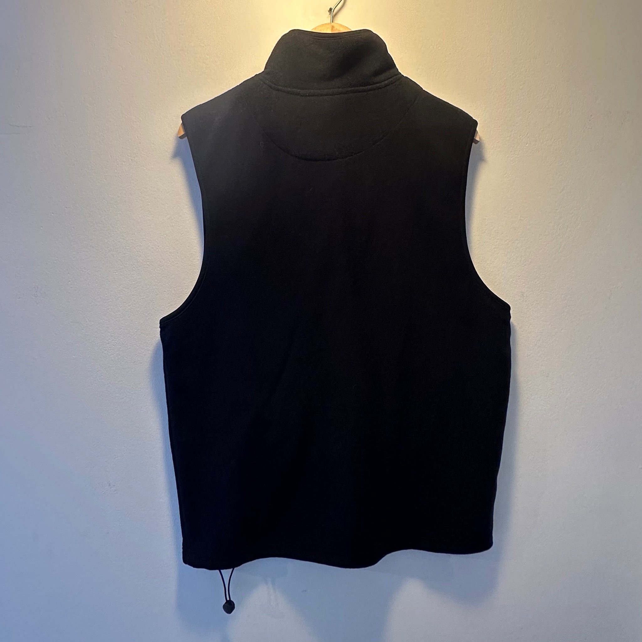 Black Fleece Vest | L