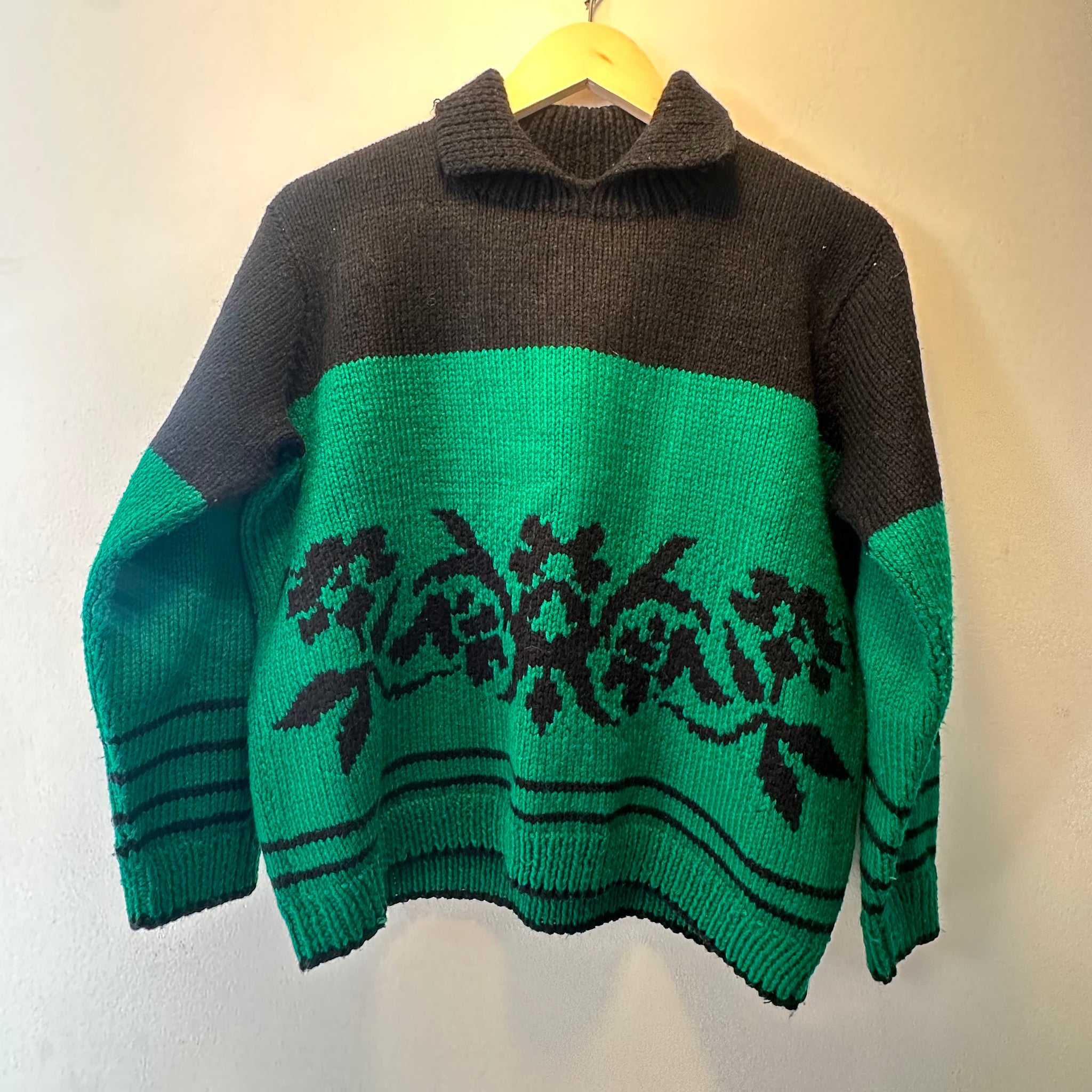 Green and Black Crochet Sweater | L