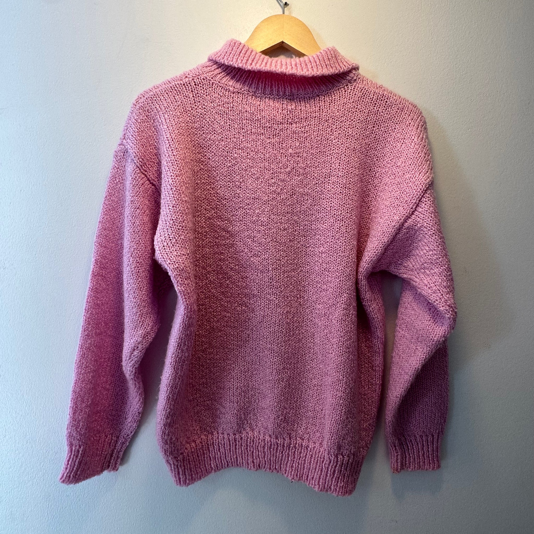 Pink Sweater | M