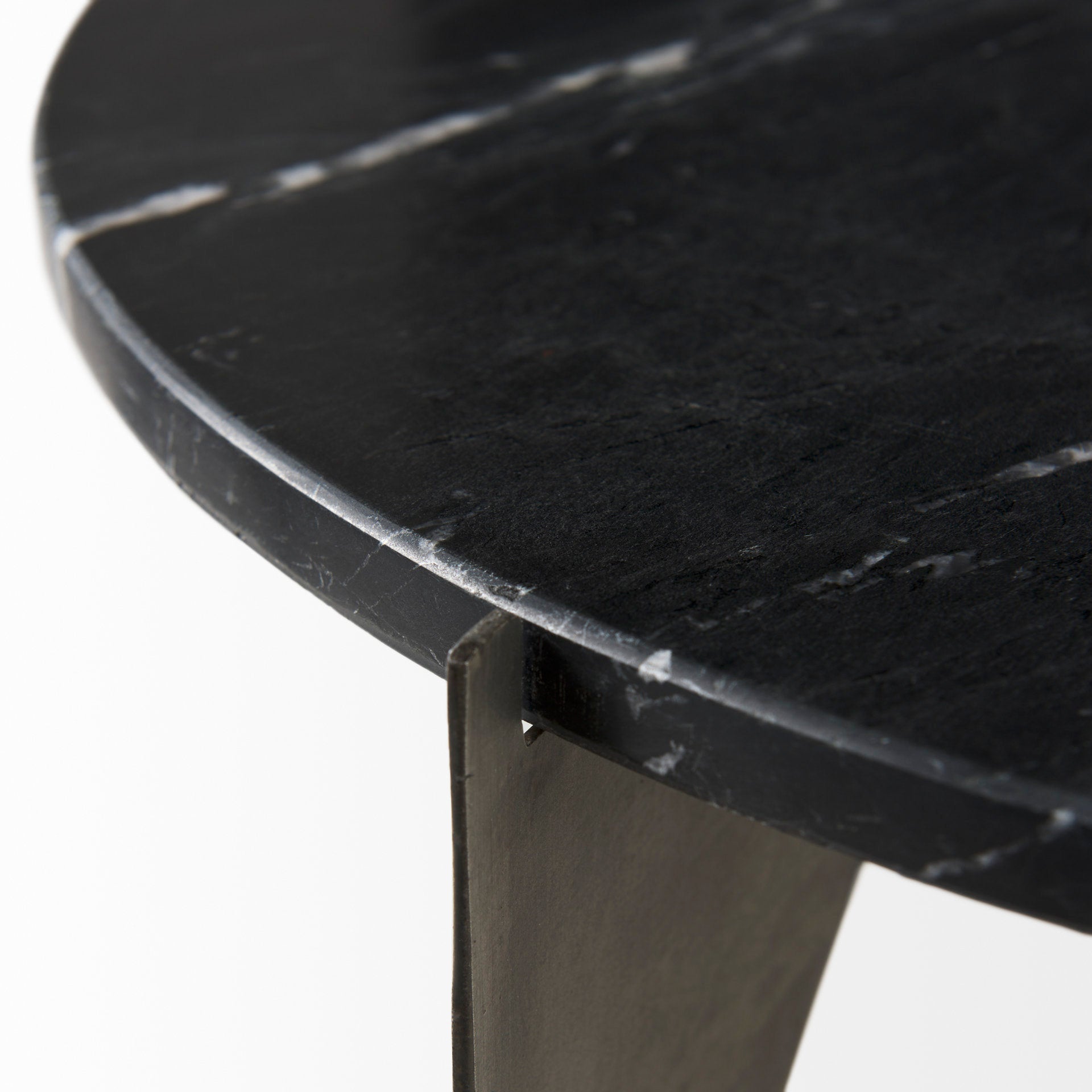 Reinhold End Table | Black